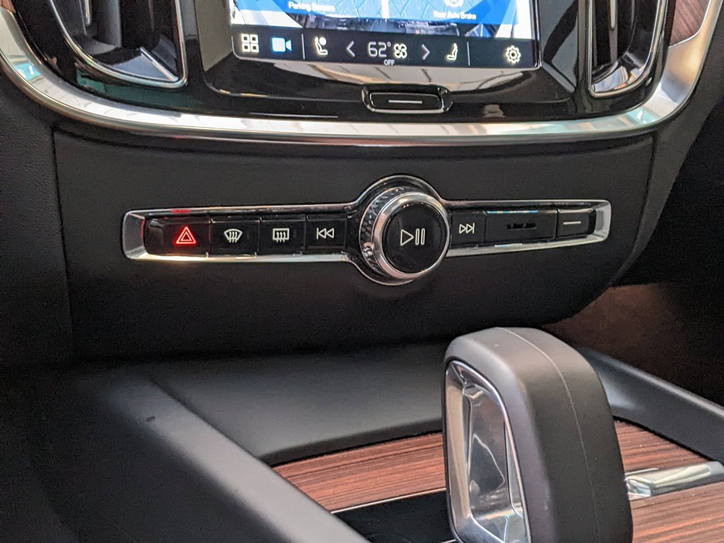 Certified 2025 Volvo S60 B5 Plus image 18