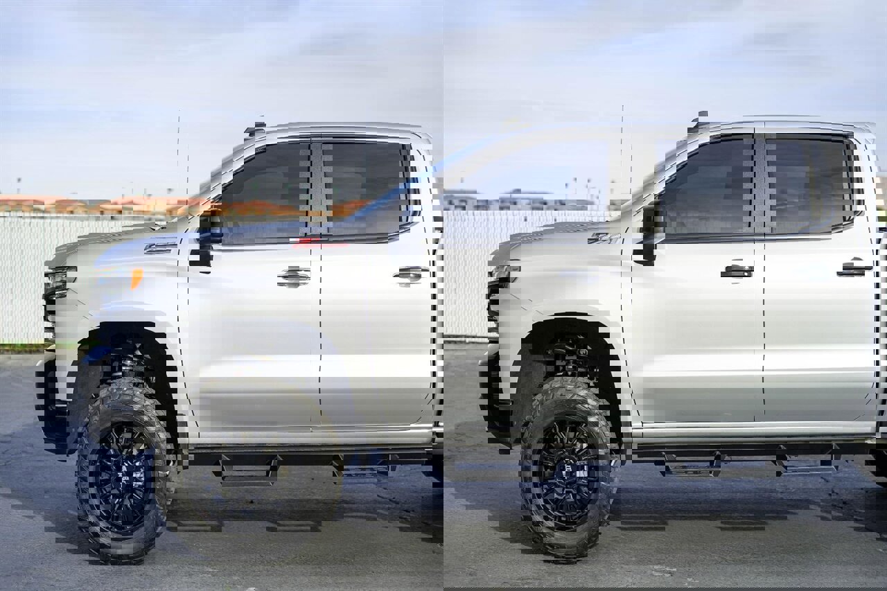 Used 2021 Chevrolet Silverado 1500 LT Trail Boss w/ Convenience Package II image 6