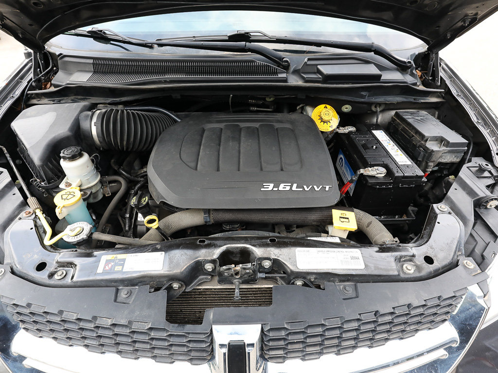 Used 2016 Dodge Grand Caravan SXT FWD image 21