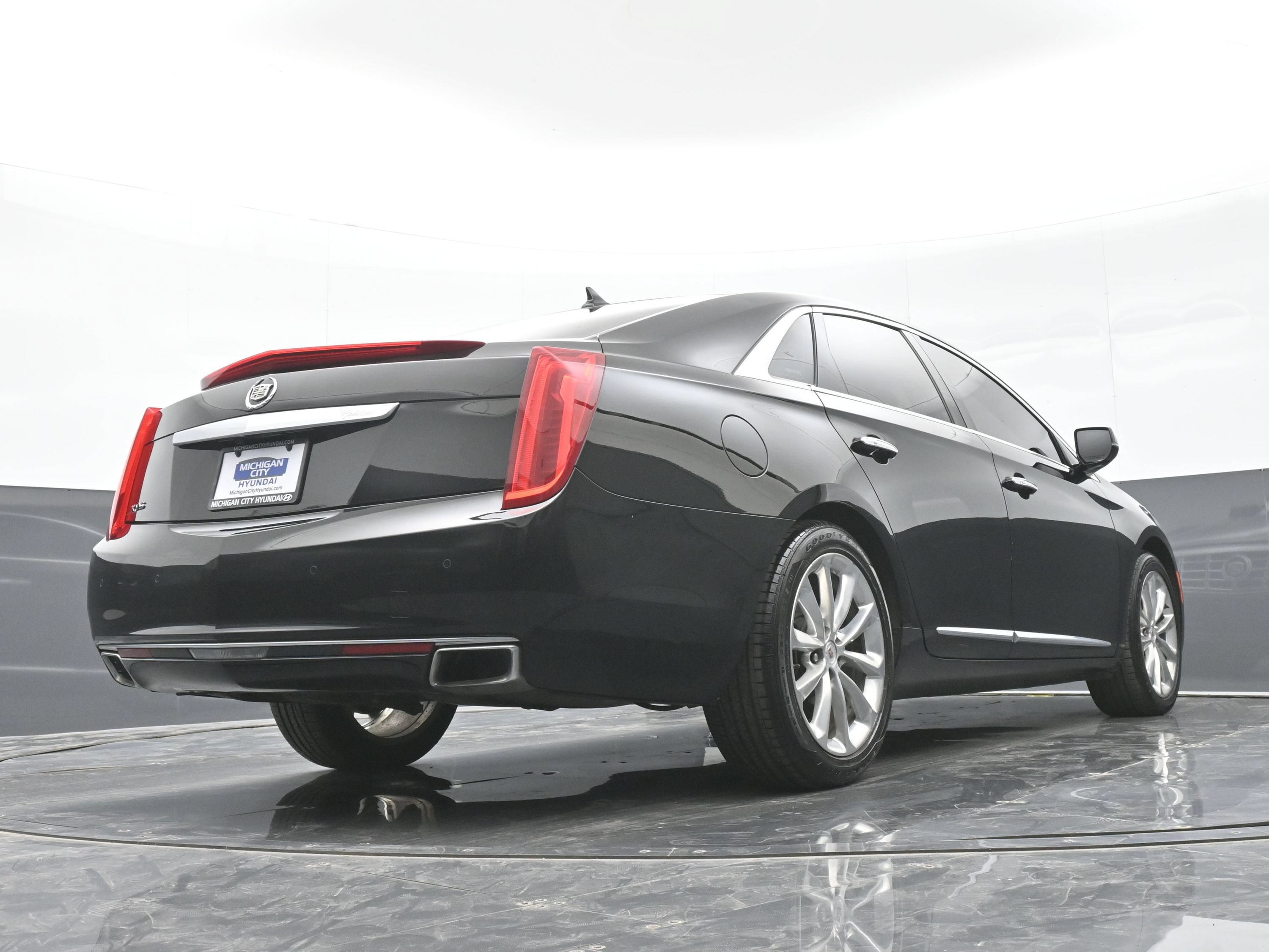 Used 2014 Cadillac XTS Luxury w/ Driver Awareness Package FWD image 38
