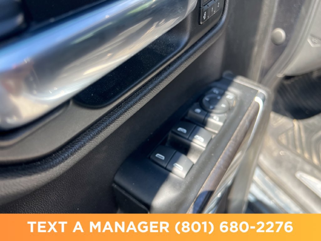 Used 2019 Chevrolet Silverado 1500 LTZ w/ Z71 Off-Road Package AWD/4WD image 12