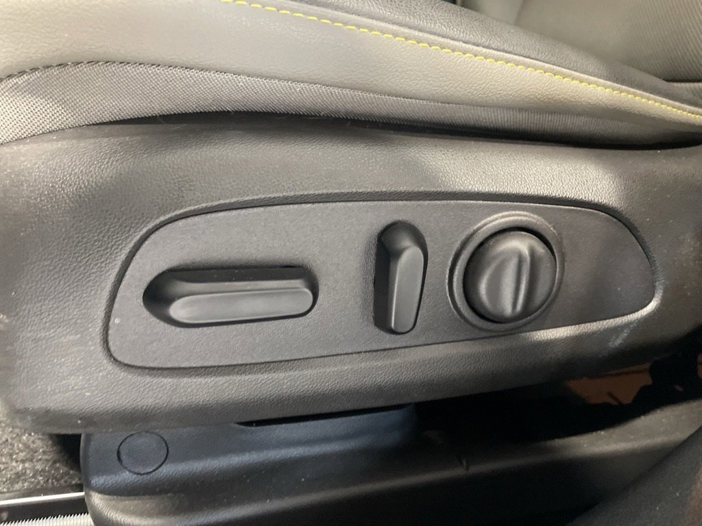 Used 2025 Chevrolet Trax ACTIV w/ Driver Confidence Package image 15