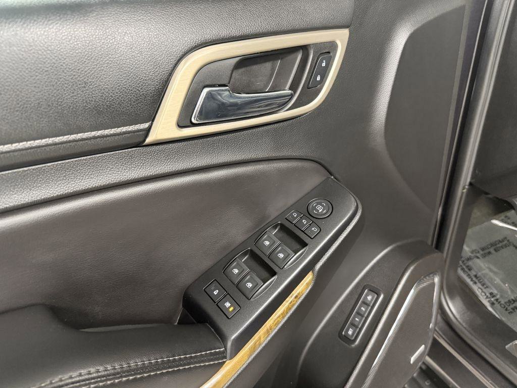 Used 2017 GMC Yukon XL Denali w/ Open Road Package image 30