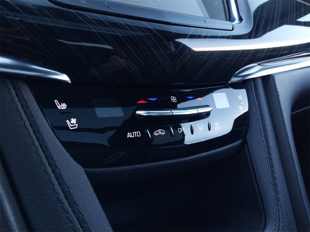 Used 2023 Cadillac XT6 Premium Luxury image 20