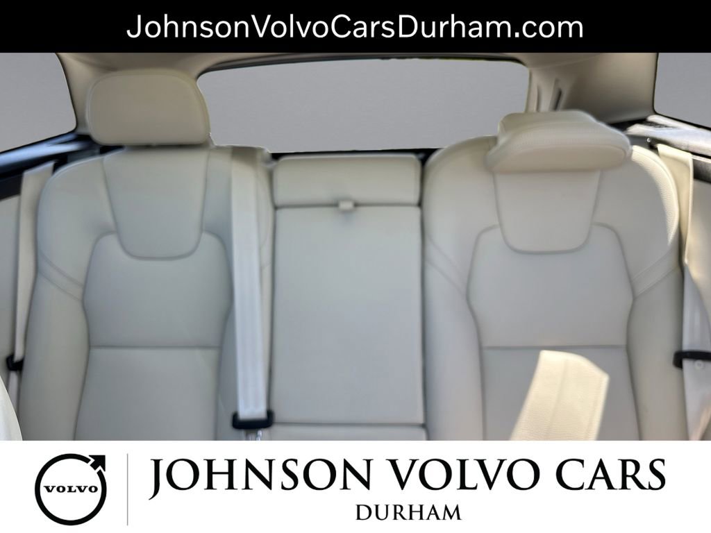 Used 2023 Volvo XC60 B5 Plus w/ Climate Package AWD/4WD image 23