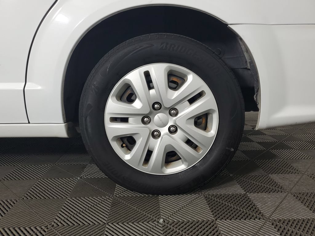 Used 2018 Dodge Grand Caravan SE w/ UConnect Hands-Free Group FWD image 29
