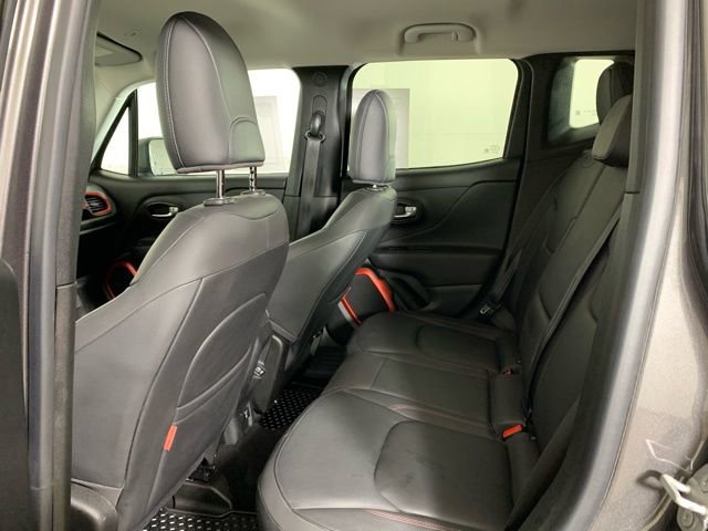 Used 2018 Jeep Renegade Trailhawk image 27