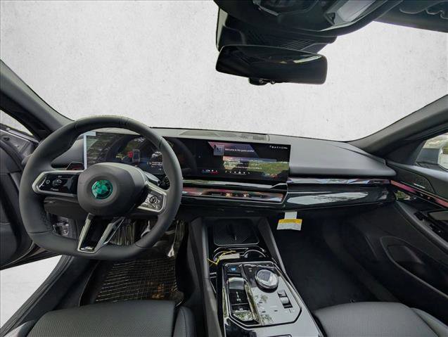 New 2026 BMW i5 eDrive40 w/ M Sport Package image 15