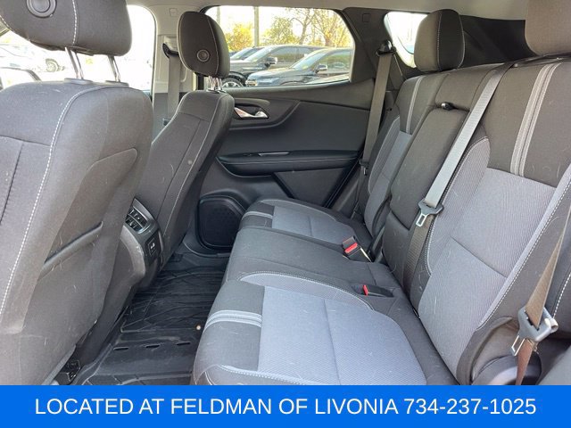 Used 2025 Chevrolet Blazer LT w/ Convenience Package FWD image 9