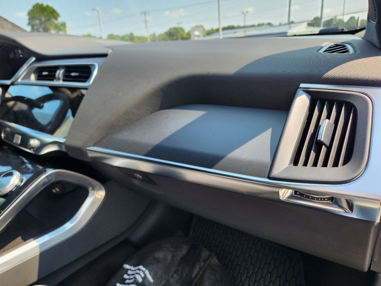 Used 2024 Jaguar I-PACE R-Dynamic HSE AWD/4WD image 13