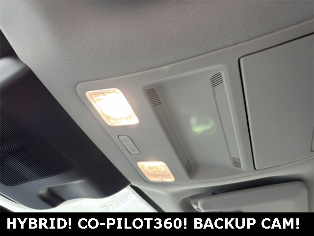 New 2025 Ford Maverick XLT image 19