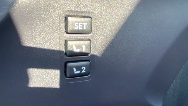 Certified 2023 Subaru Ascent Limited w/ Technology Package image 21