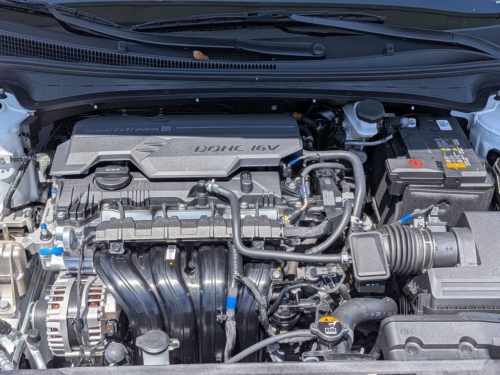Certified 2026 Hyundai Elantra Limited FWD image 34