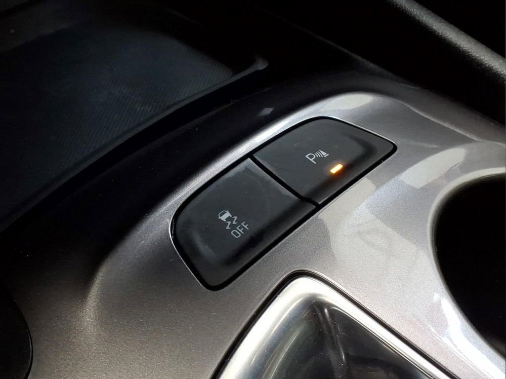 Used 2024 Chevrolet Malibu LS FWD image 11