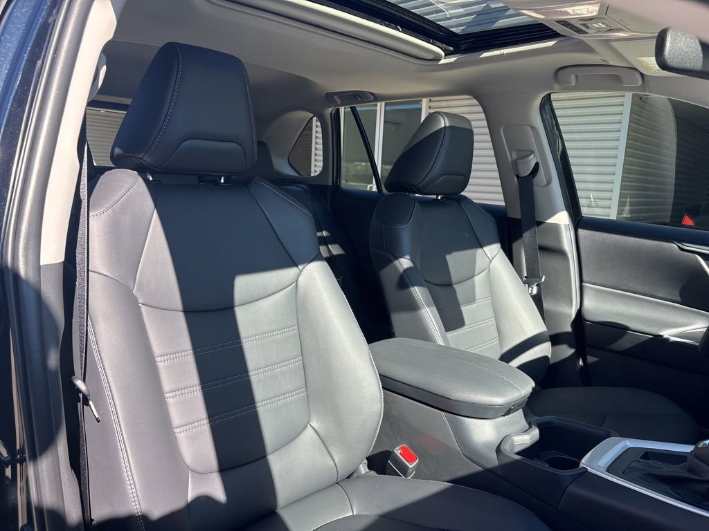 Used 2025 Toyota RAV4 XLE Premium image 16