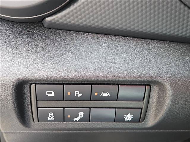 Used 2022 Nissan Kicks S FWD image 13