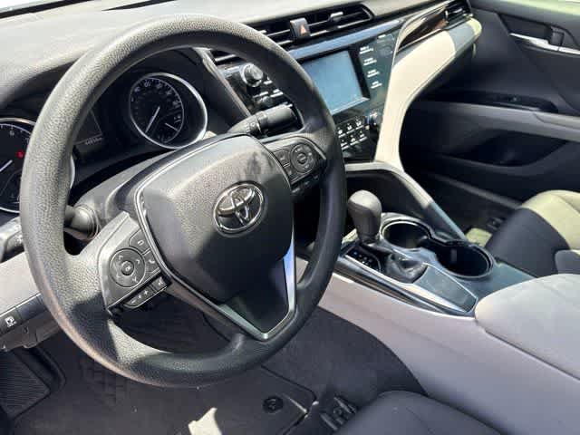 Used 2019 Toyota Camry LE FWD image 10