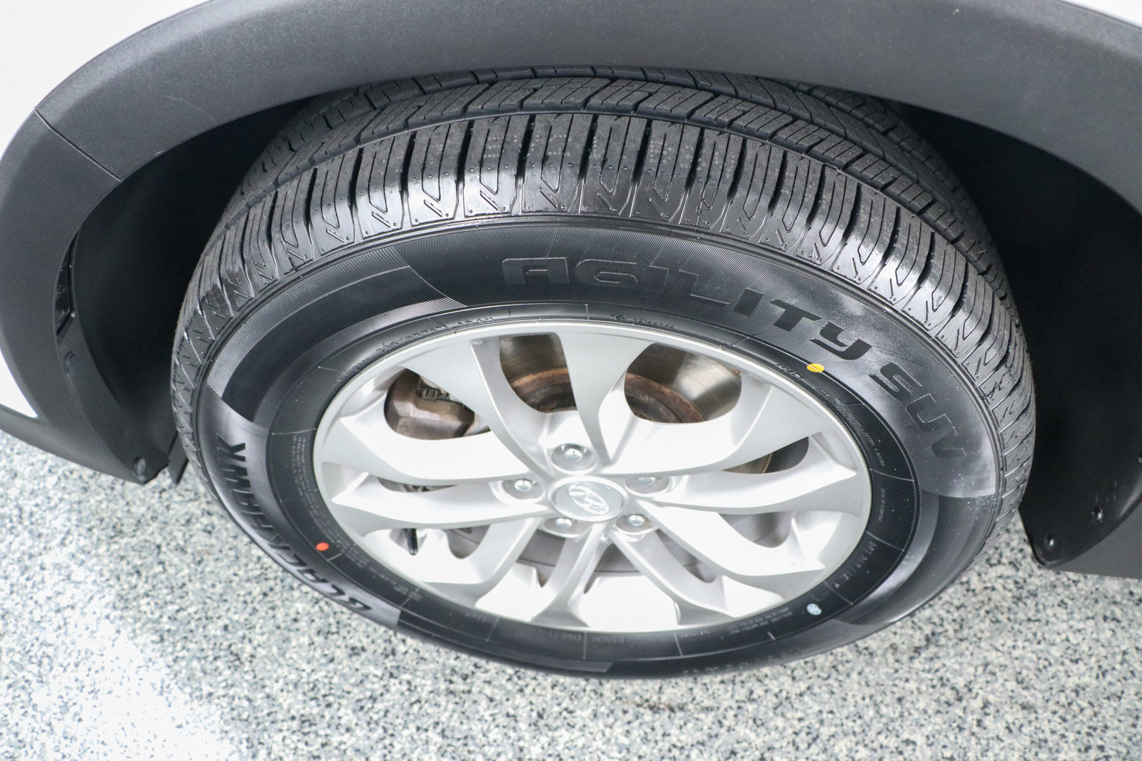 Used 2019 Hyundai Santa Fe SE image 11