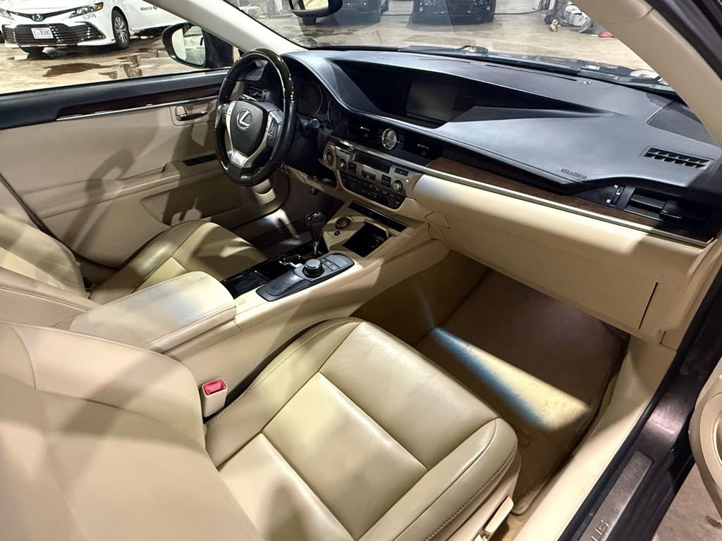 Used 2013 Lexus ES 350 w/ Premium Pkg image 13