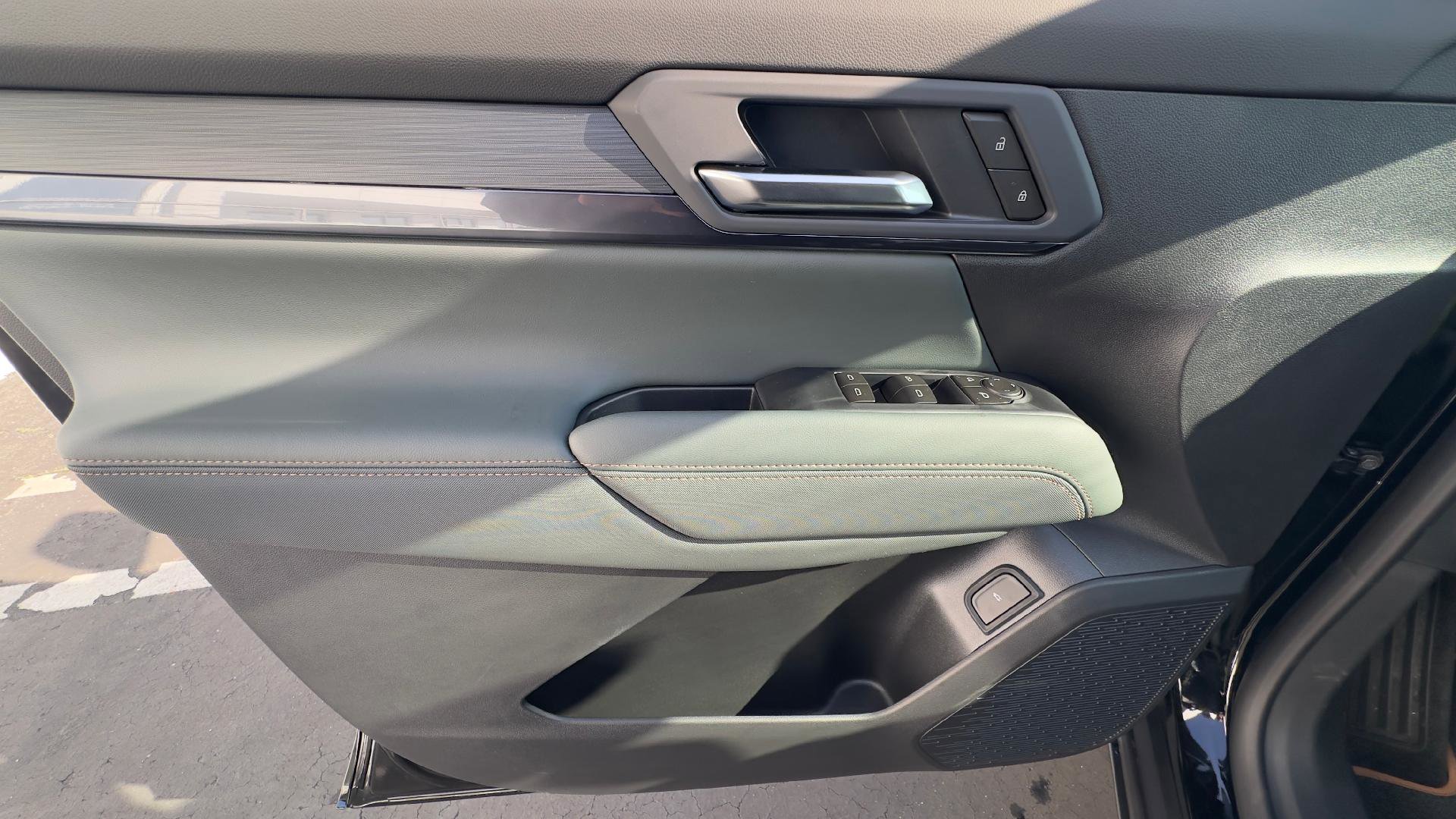 New 2026 GMC Terrain AT4 w/ Technology Package II image 17