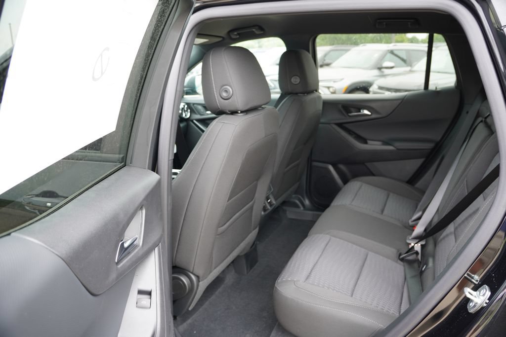 New 2027 Chevrolet Equinox LT w/ Safety and Technology Package FWD image 11
