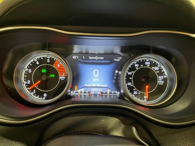 Used 2020 Jeep Cherokee Limited AWD/4WD image 25