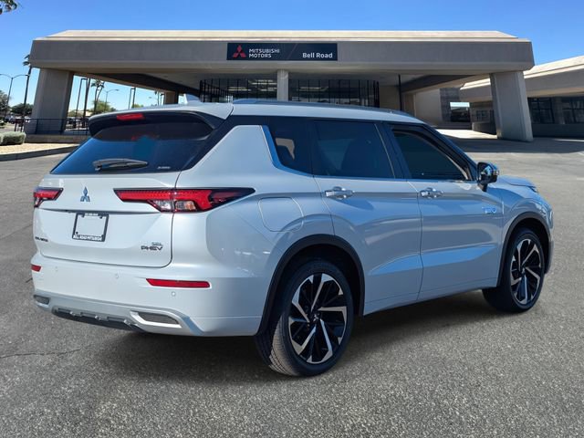 New 2025 Mitsubishi Outlander SEL image 3