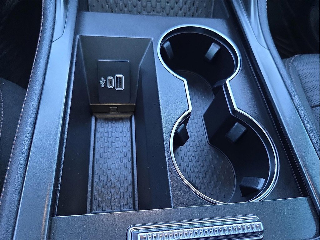 Certified 2025 Lincoln Nautilus Reserve w/ Jet Appearance Package image 20