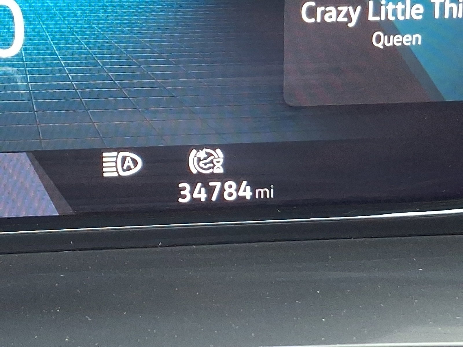 Used 2025 Volkswagen Atlas SE FWD image 19