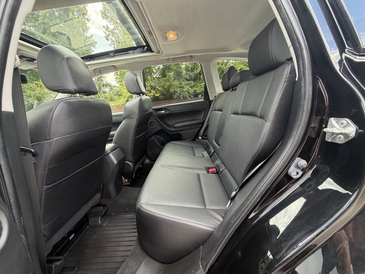 Used 2016 Subaru Forester 2.0XT Touring AWD/4WD image 9