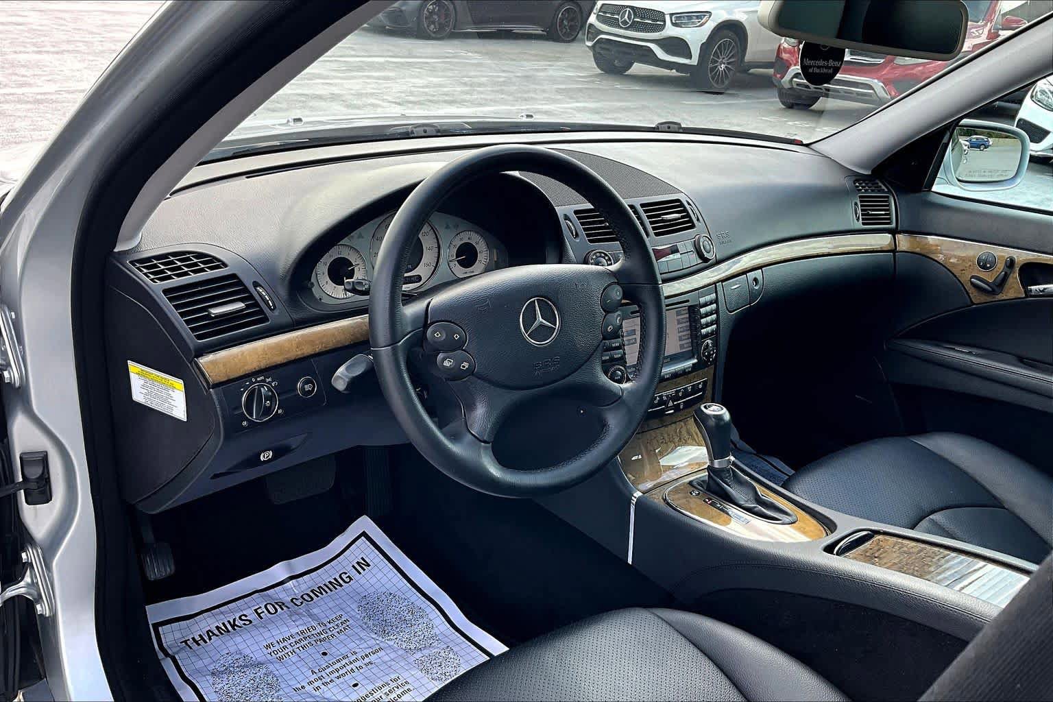 Used 2007 Mercedes-Benz E 350 4MATIC Sedan image 17