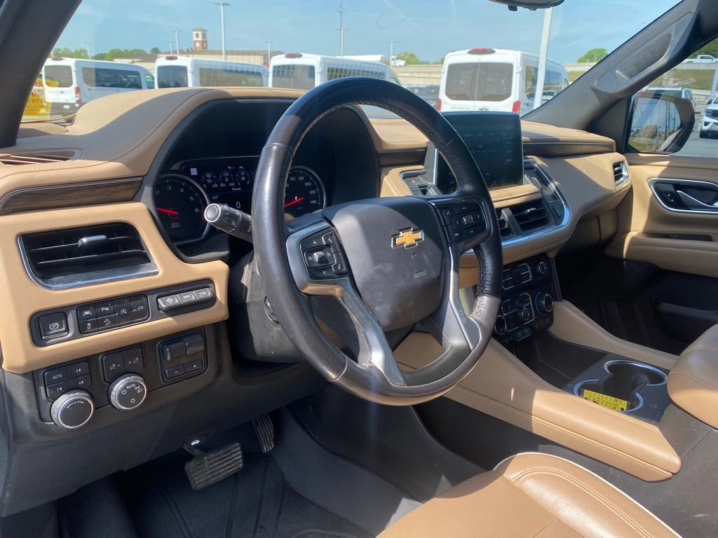 Used 2021 Chevrolet Tahoe Premier w/ Premium Package image 12