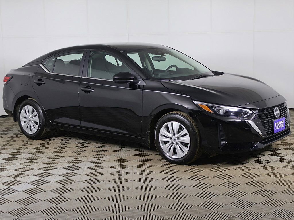 Used 2024 Nissan Sentra S image 38