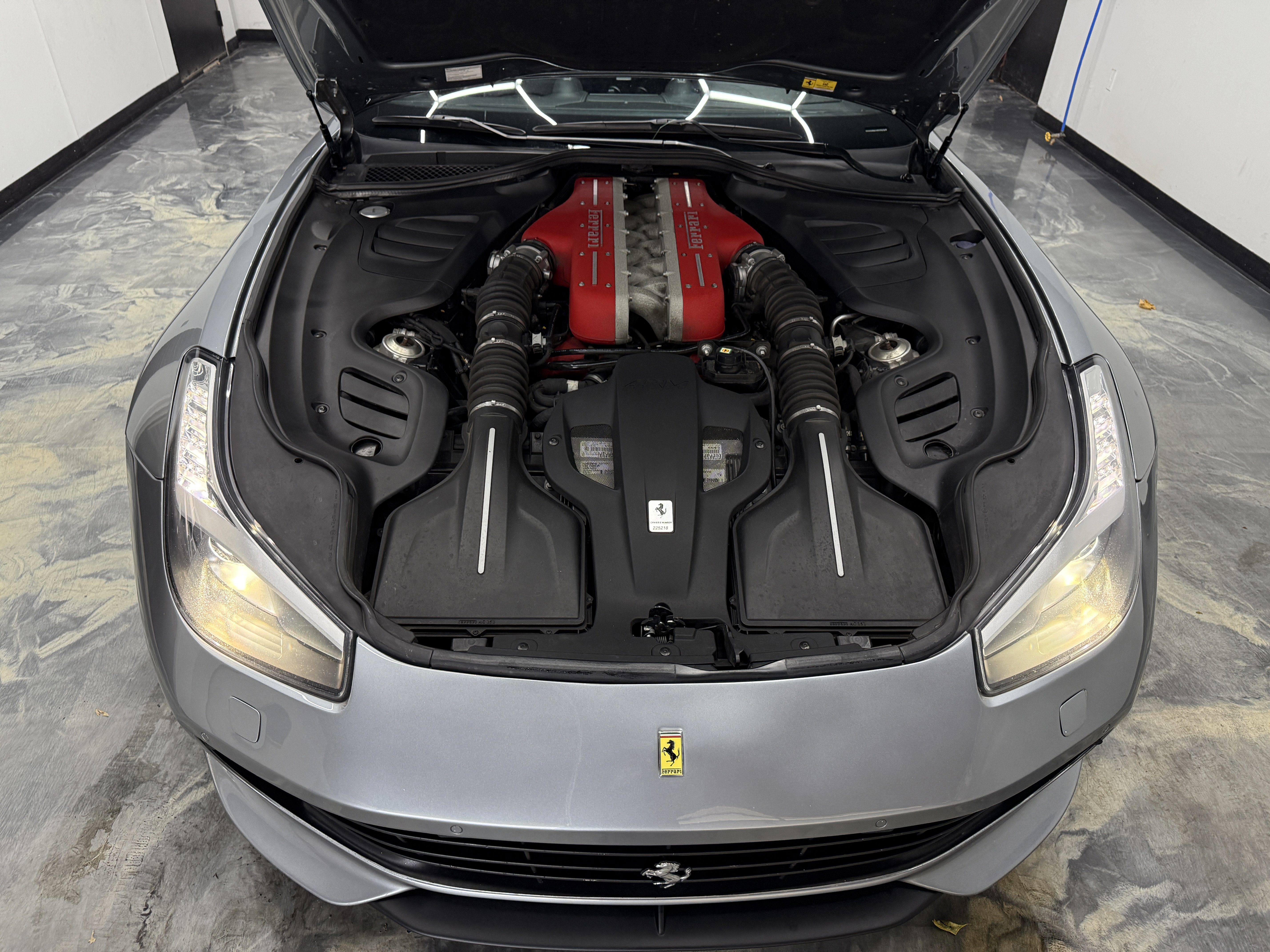 Used 2017 Ferrari GTC4Lusso image 31