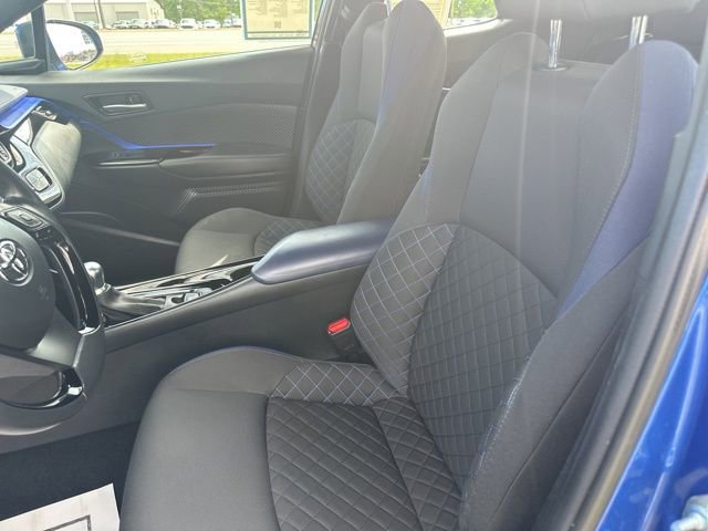 Used 2022 Toyota C-HR XLE FWD image 7