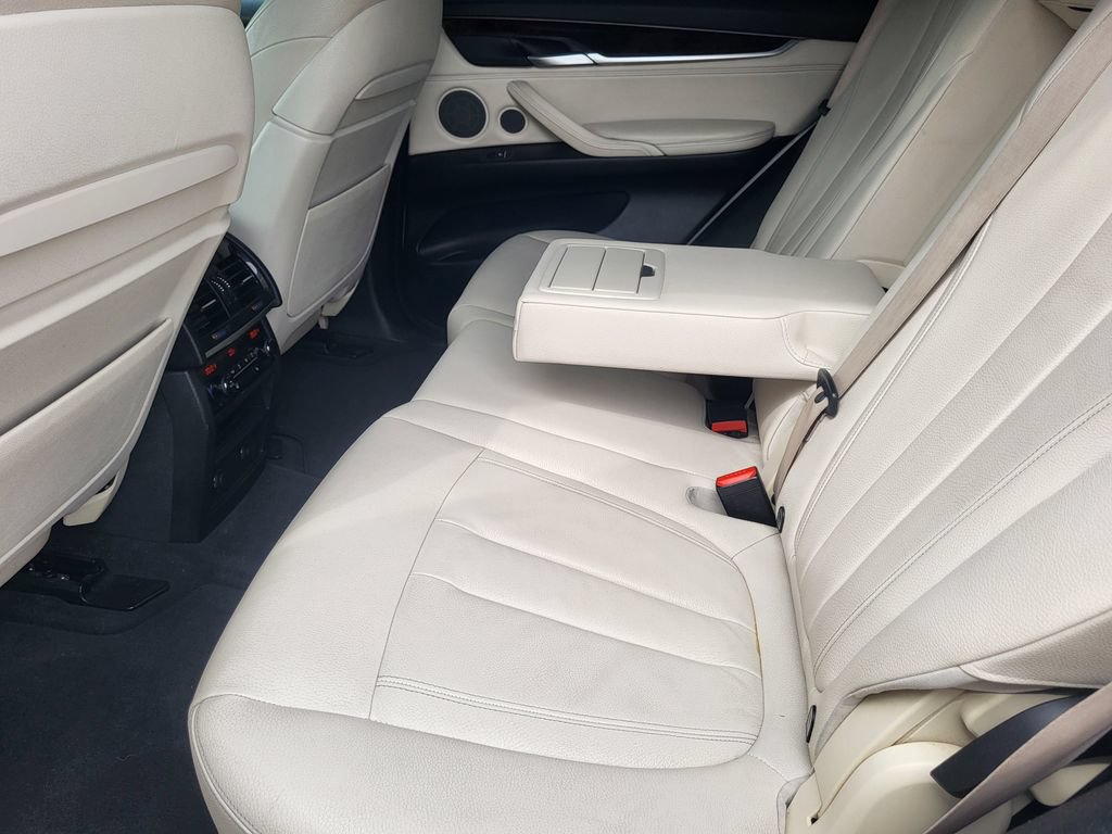 Used 2014 BMW X5 xDrive50i AWD/4WD image 23
