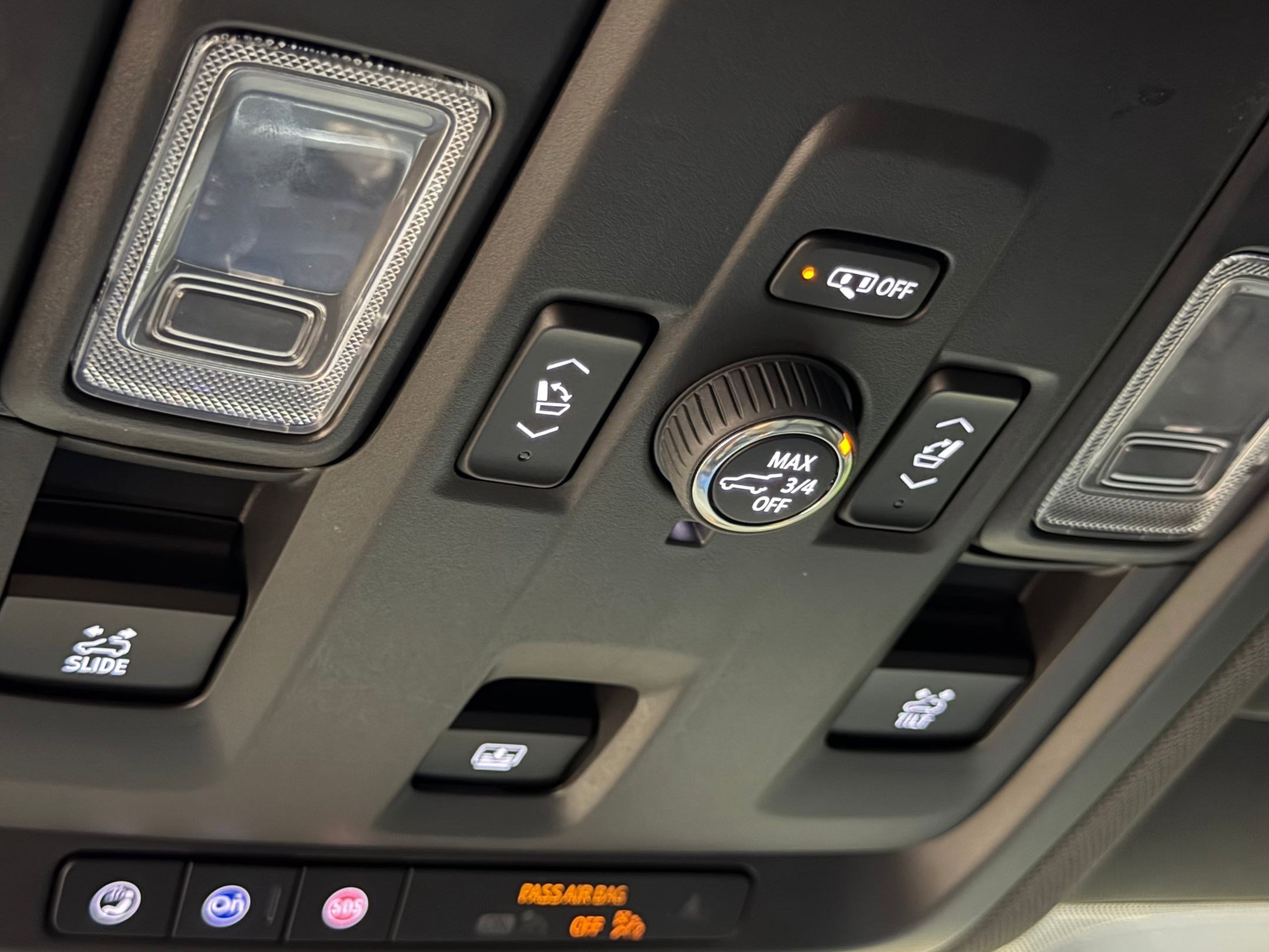 Used 2025 Chevrolet Suburban RST w/ Comfort Package image 35