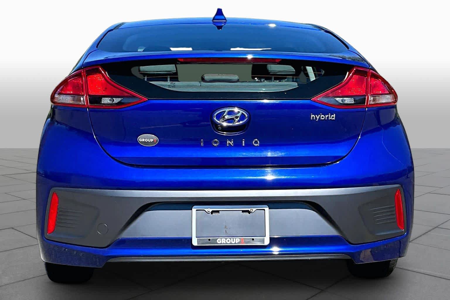 Used 2020 Hyundai Ioniq SE FWD image 5