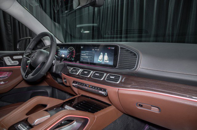 New 2026 Mercedes-Benz GLS 450 4MATIC image 15