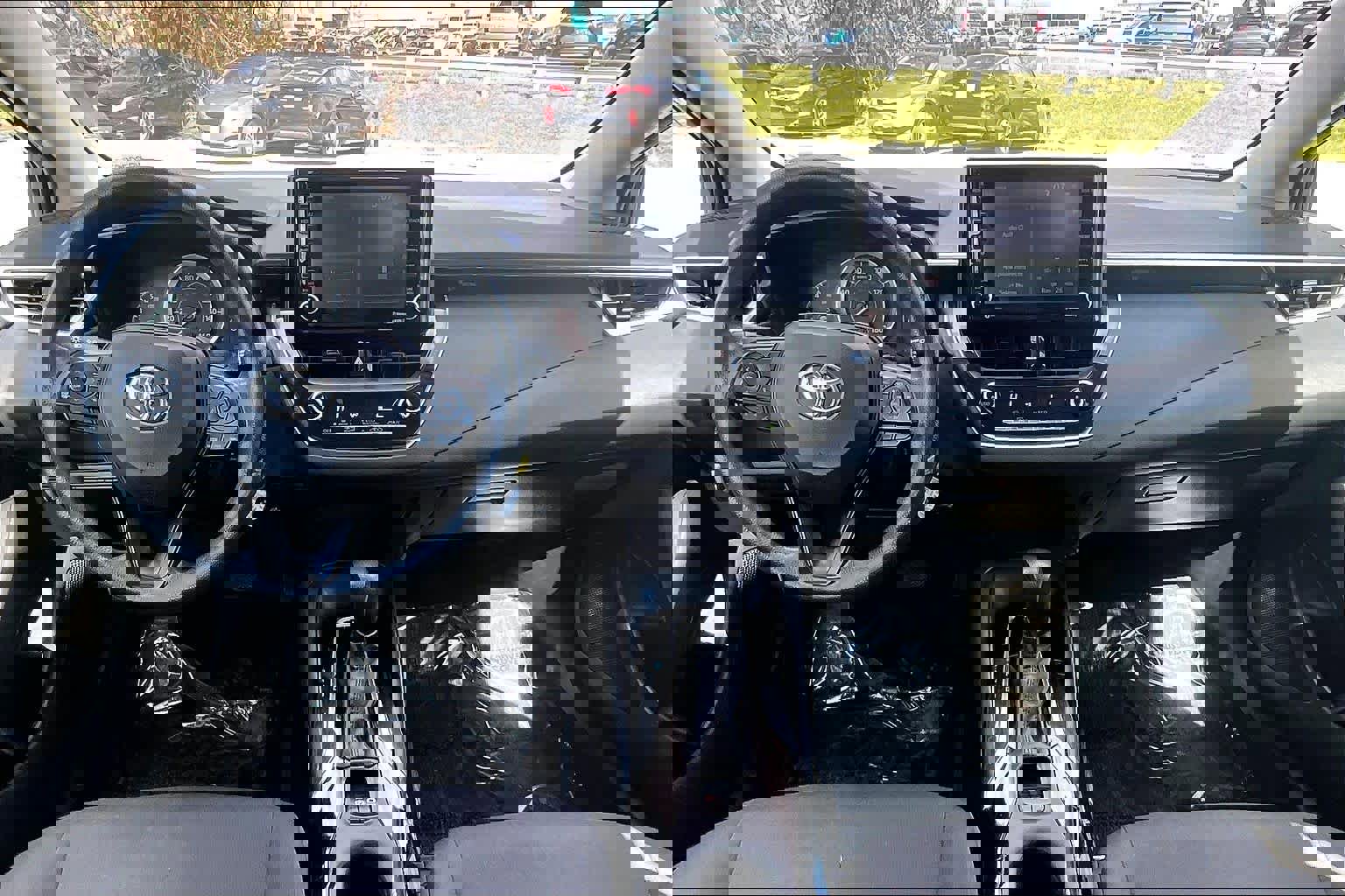 Used 2022 Toyota Corolla LE image 15
