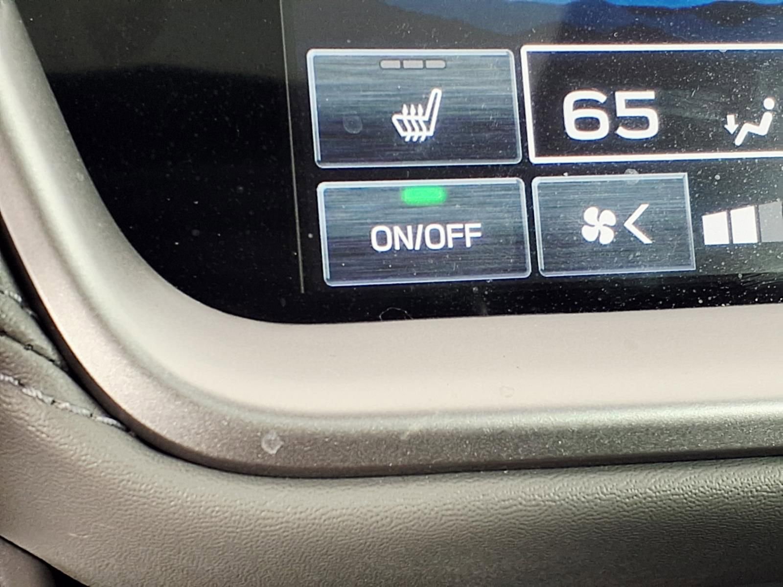 Certified 2025 Subaru Outback Onyx Edition image 19