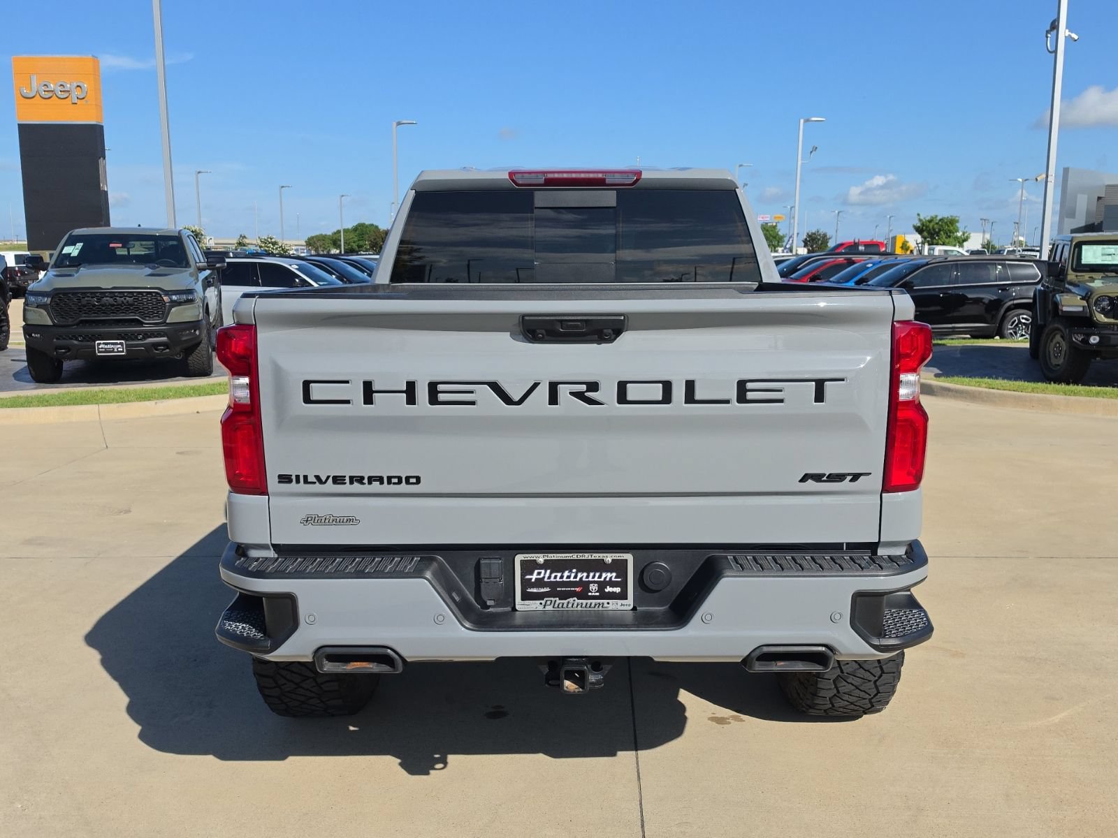 Used 2025 Chevrolet Silverado 1500 RST AWD/4WD image 4