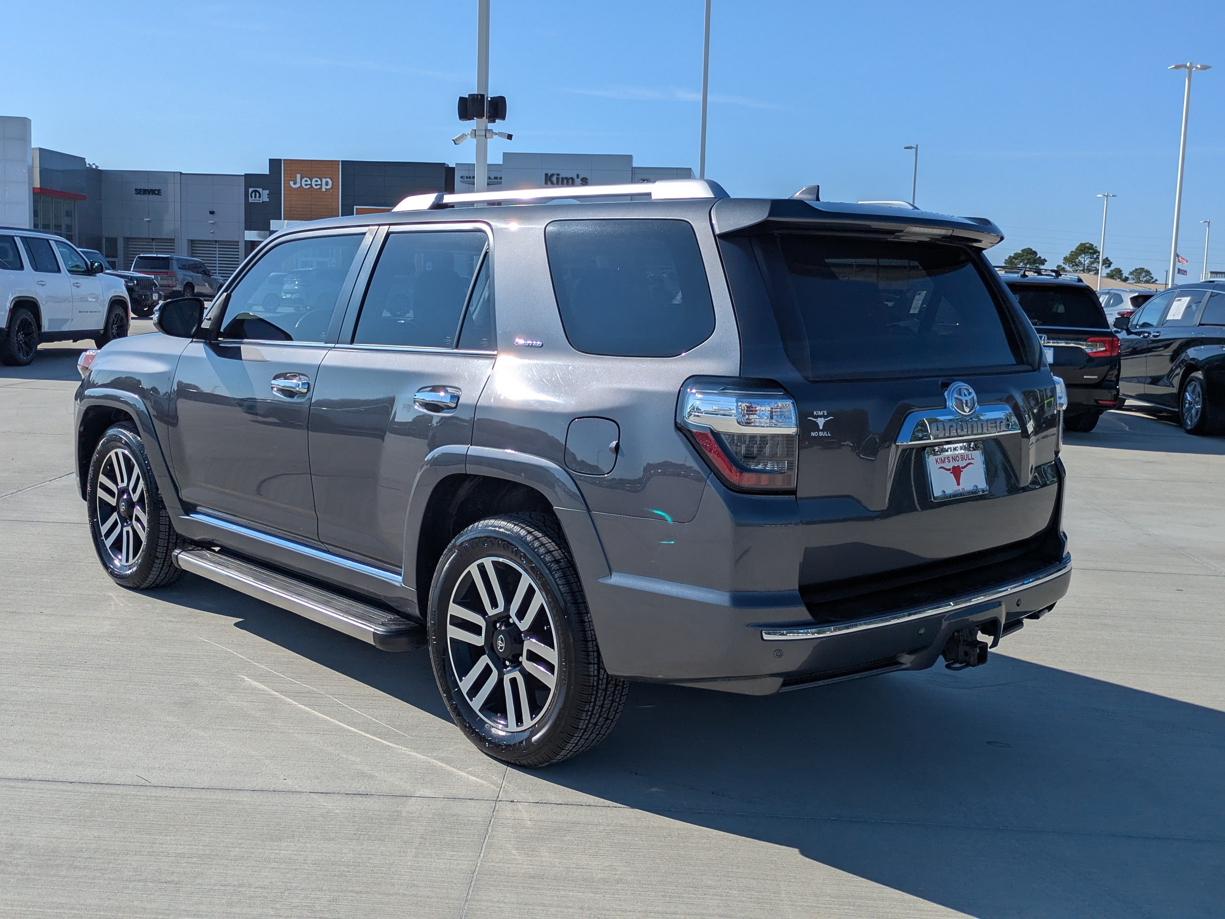 Used 2022 Toyota 4Runner Limited RWD image 3