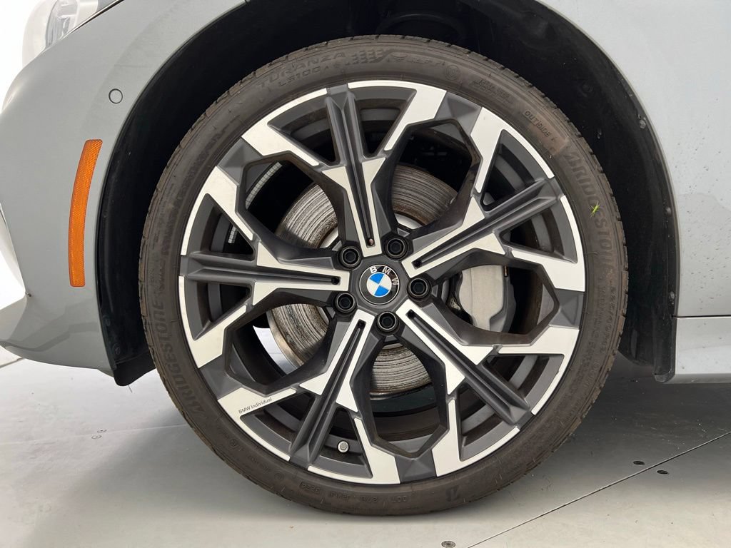 Certified 2025 BMW 330i Sedan RWD image 22
