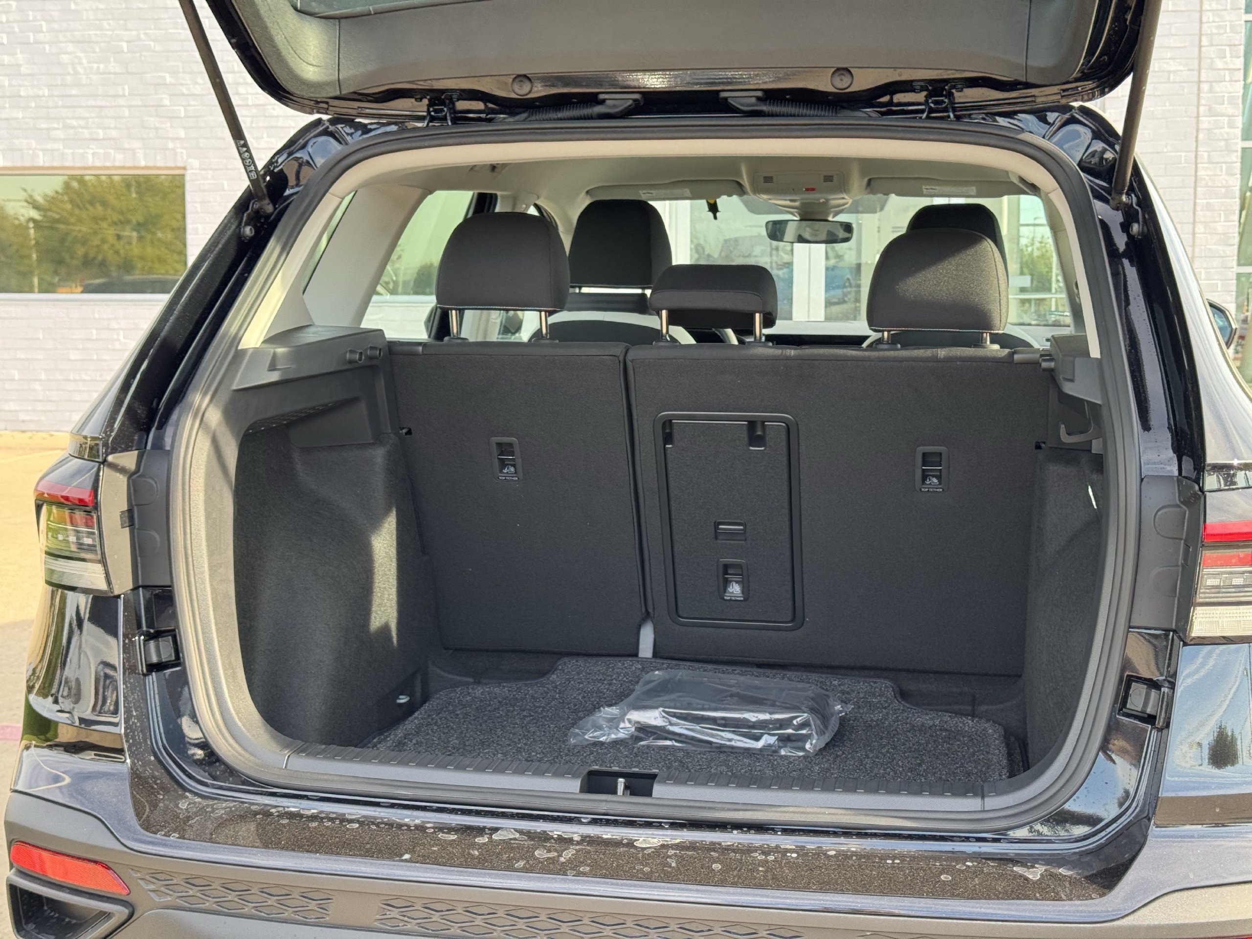 New 2027 Volkswagen Taos S FWD image 24