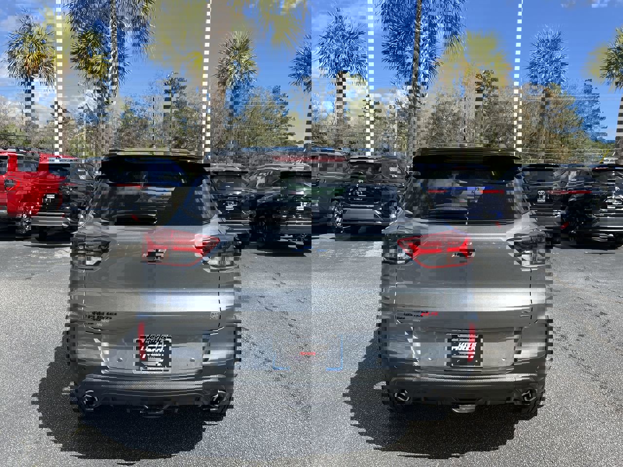 Used 2021 Chevrolet TrailBlazer RS w/ Sun and Liftgate Package image 9