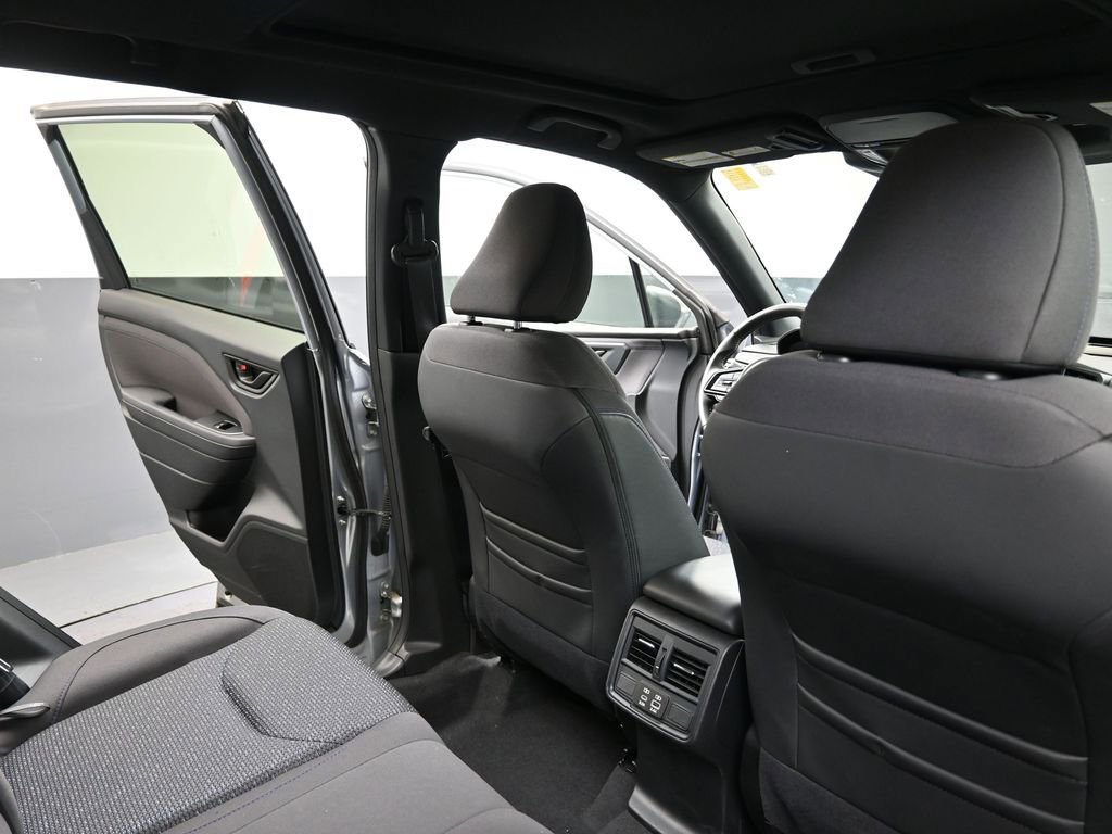 Certified 2025 Subaru Forester Premium image 15