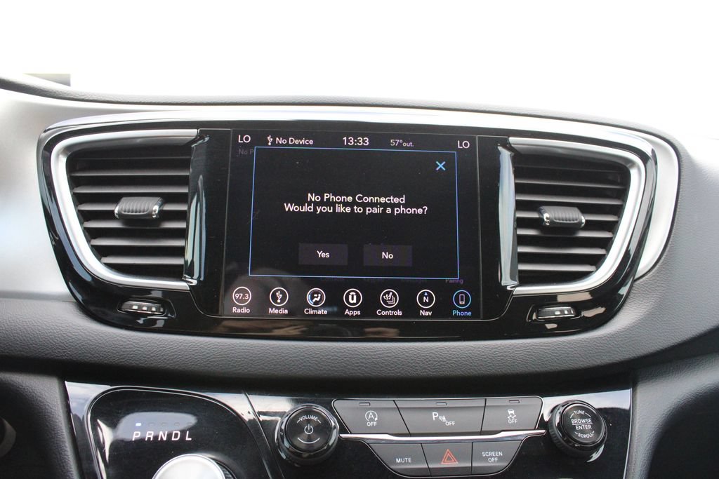 Used 2019 Chrysler Pacifica Touring-L Plus w/ S Appearance Package FWD image 14