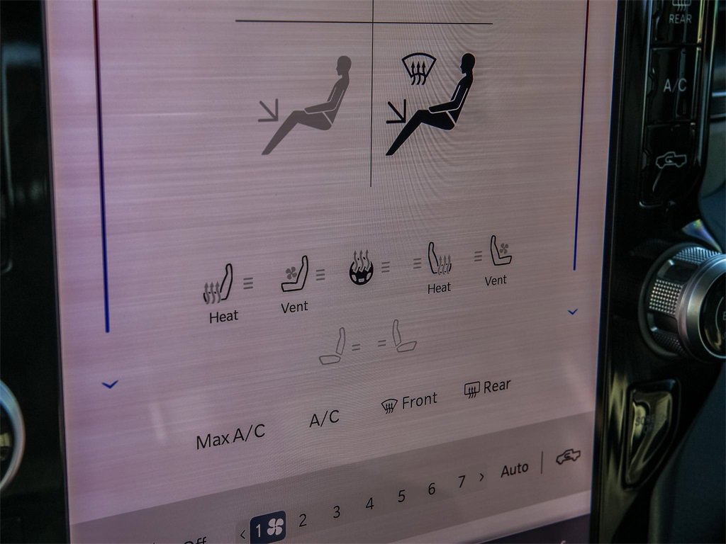 Used 2025 RAM 1500 Laramie image 30