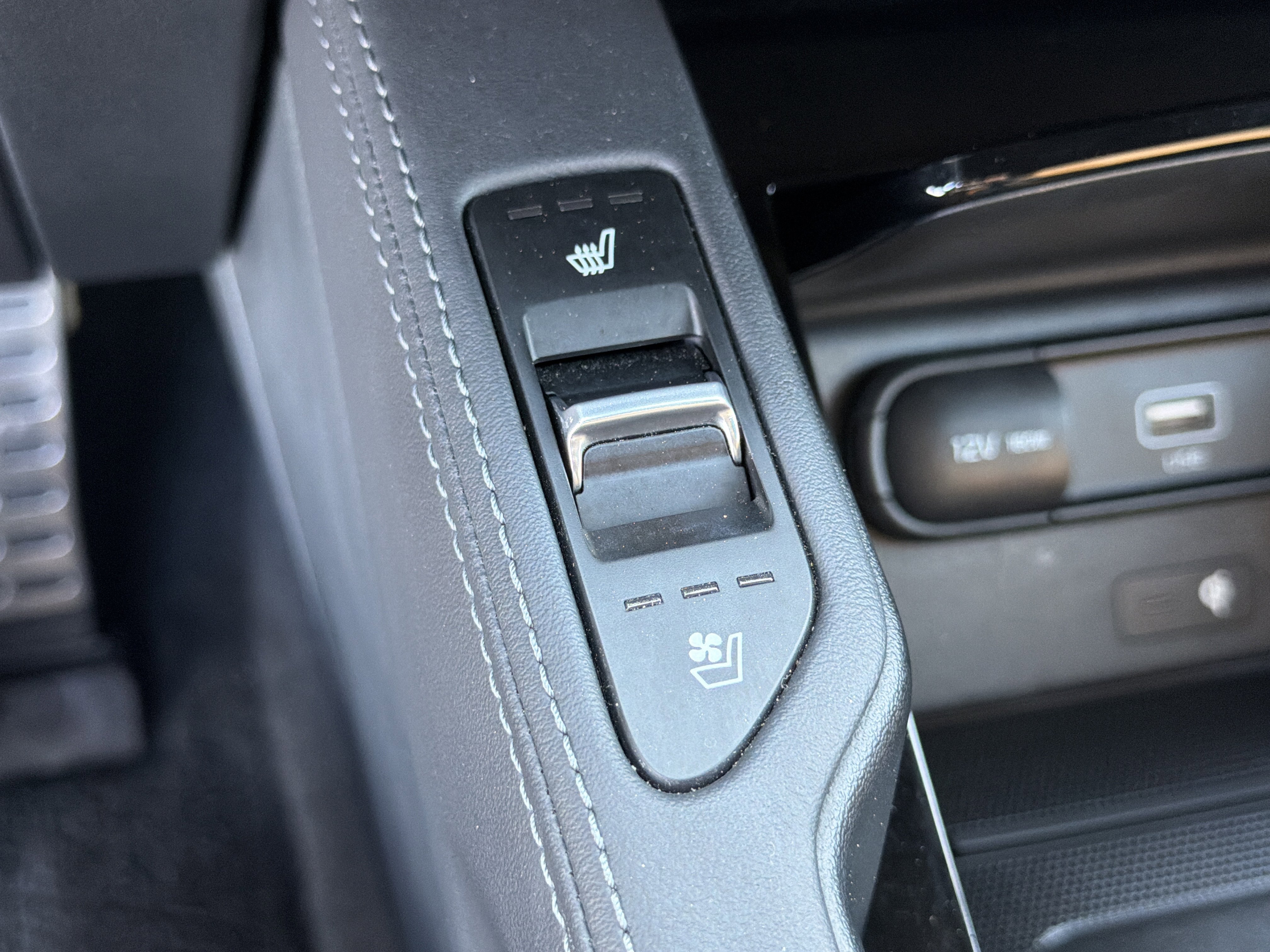 Used 2022 Kia Telluride SX w/ Towing Package image 32